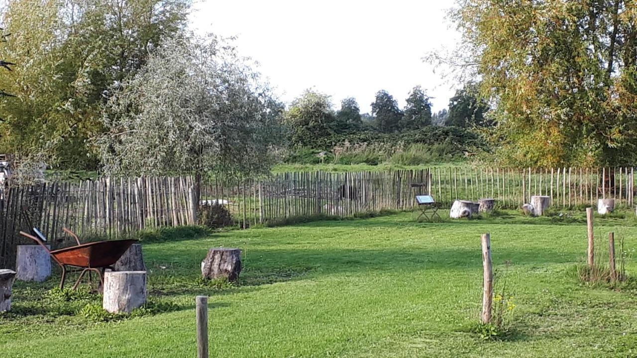 Pipowagen Overnachting Het Houten Huis Zaltbommel Exterior foto